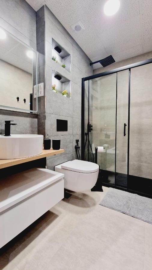 La Promesa Apartment Madrid Exterior photo